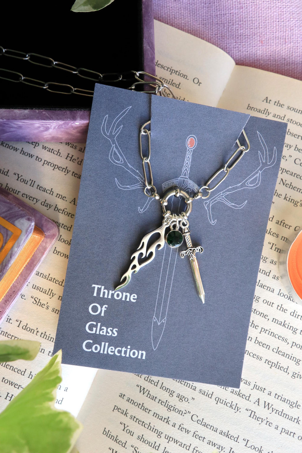 Officially Licenced Fireheart Charm Necklace stainless steel Throne of Glass Merch Bookish Gifts Silver Gold Necklace Fantasy Romance Reader