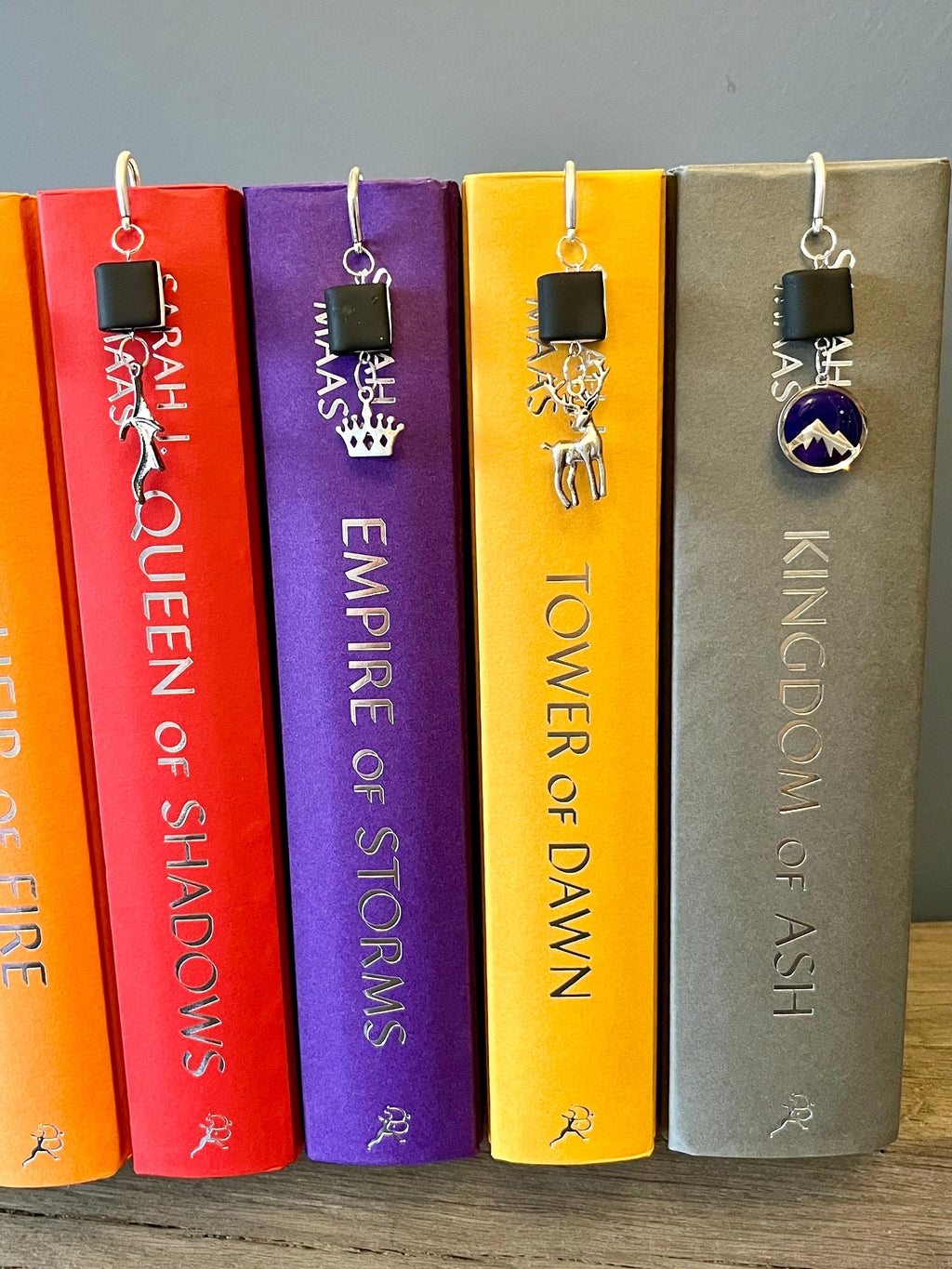 Officially Licenced Throne of Glass Book Marks, Handmade Book Charms Fantasy Bookmarks, Bookish Gifts, Romance Reader Merch Book Shelf Decor