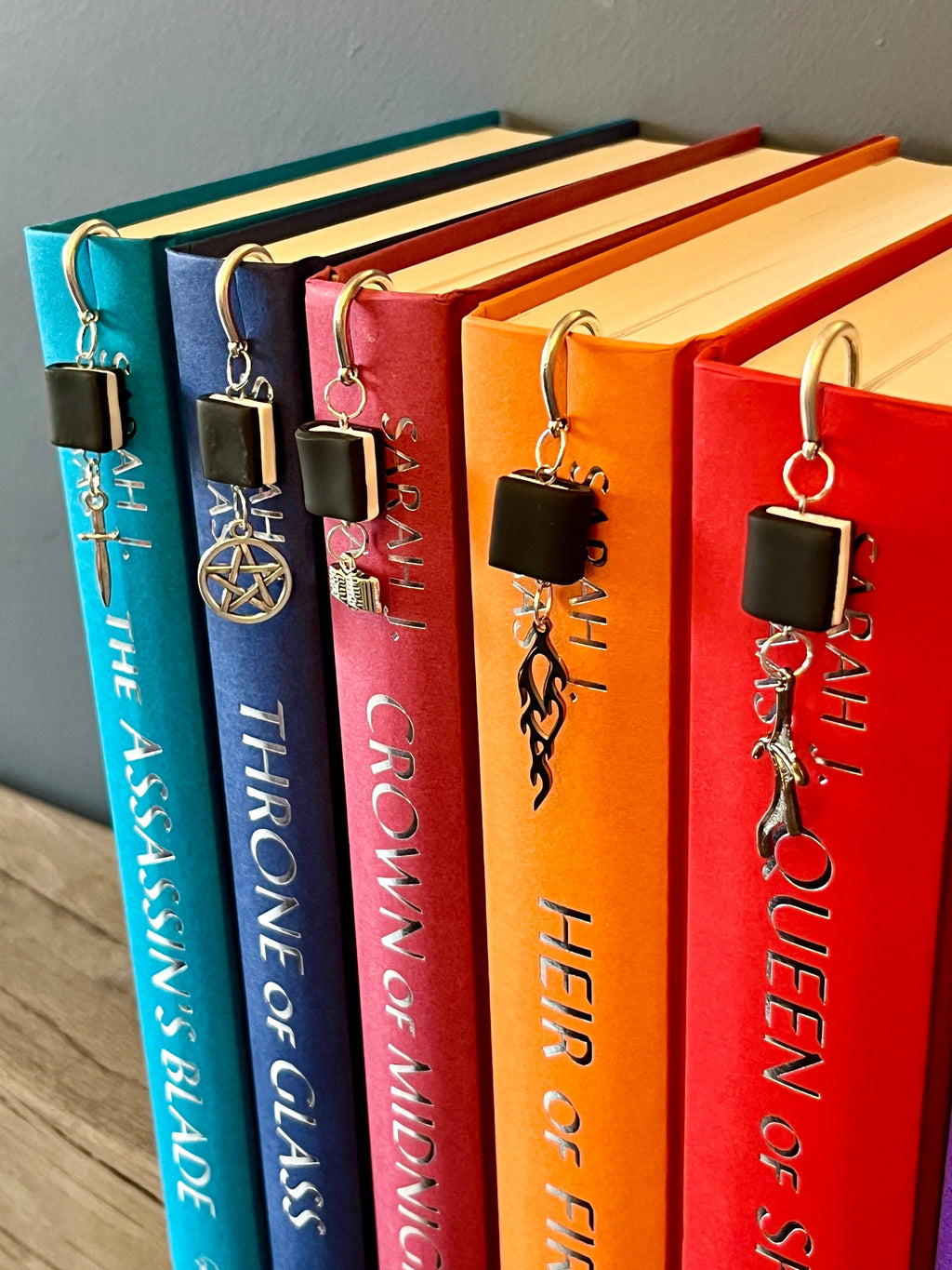 Officially Licenced Throne of Glass Book Marks, Handmade Book Charms Fantasy Bookmarks, Bookish Gifts, Romance Reader Merch Book Shelf Decor
