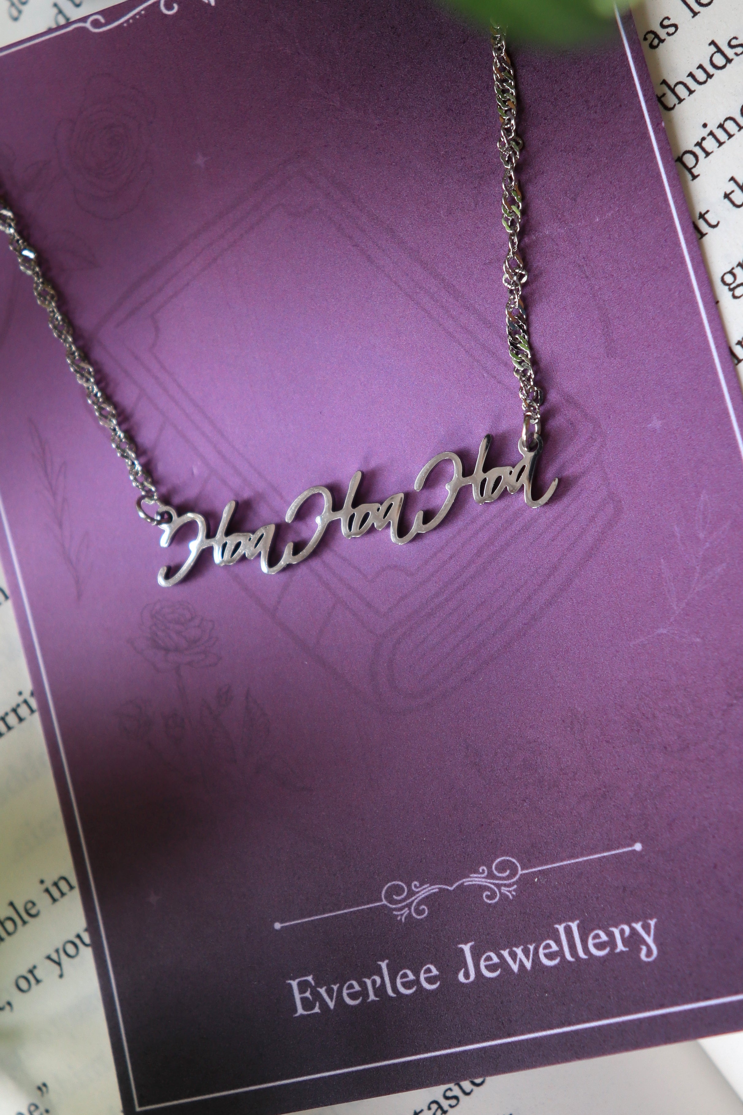 Hoa Hoa Hoa Twilight Stainless Steel Name Necklace