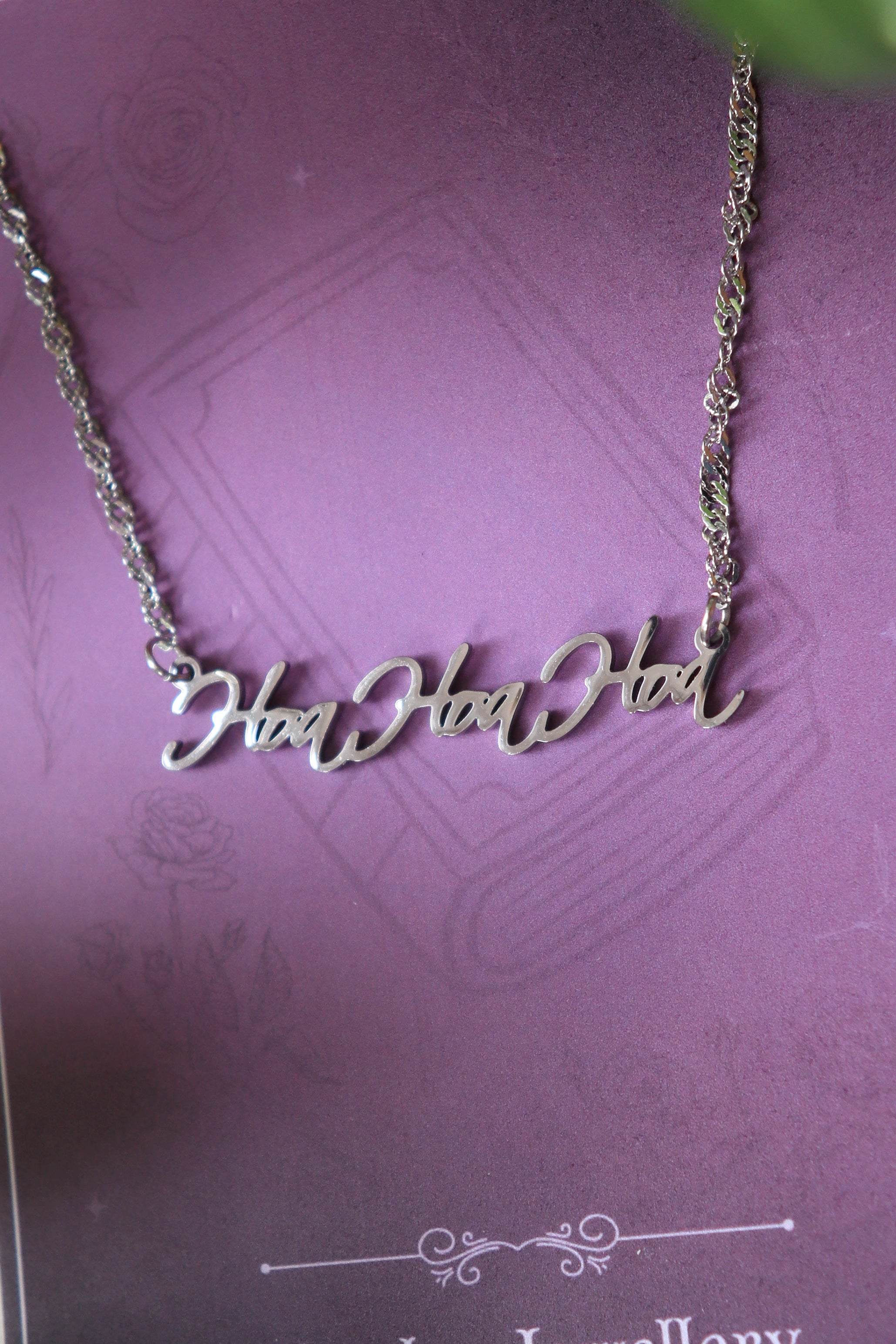 Hoa Hoa Hoa Twilight Stainless Steel Name Necklace