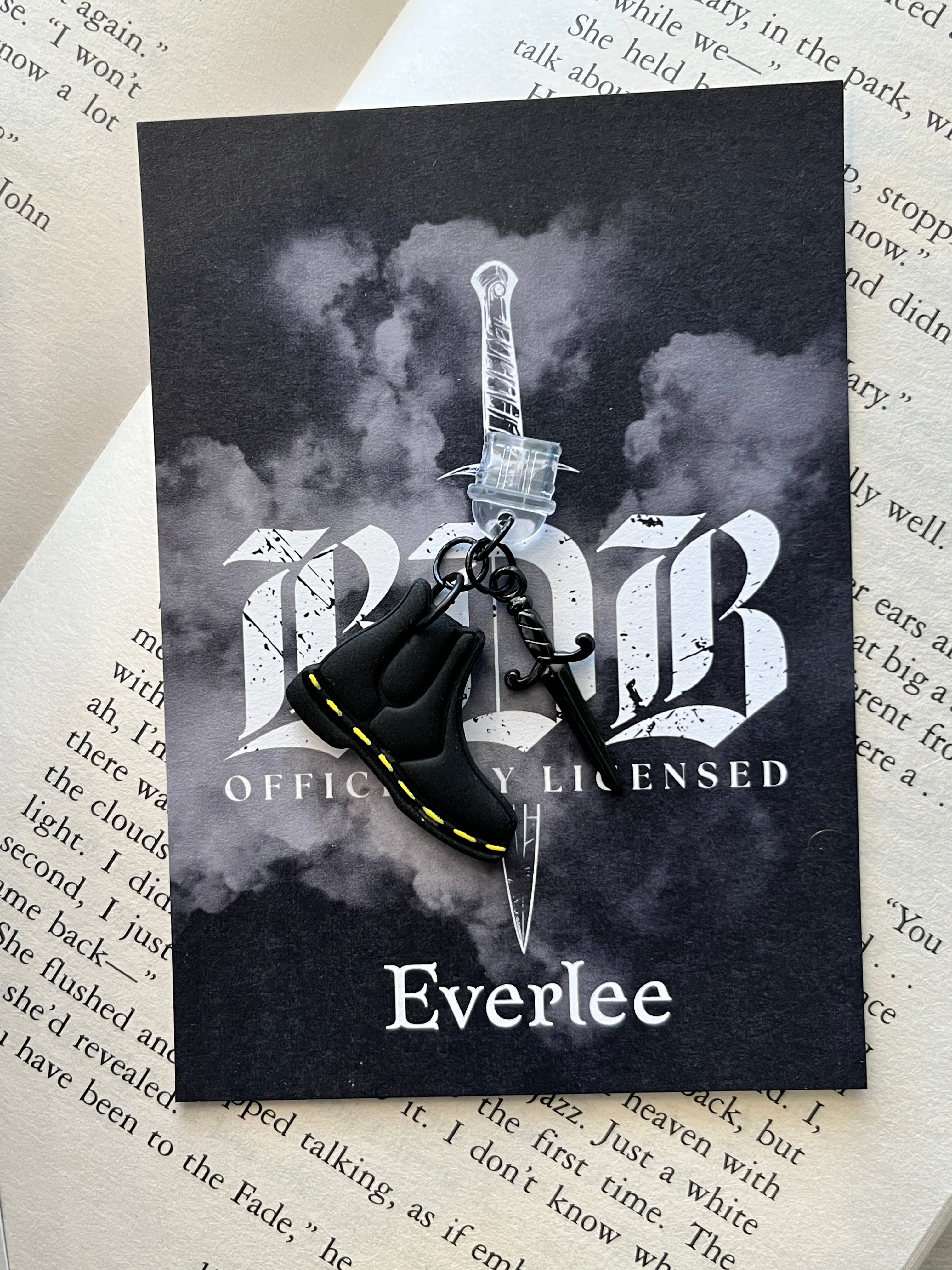 Black Dagger Brotherhood Sh*T Kickers Kindle Dust plug - Officially Licensed