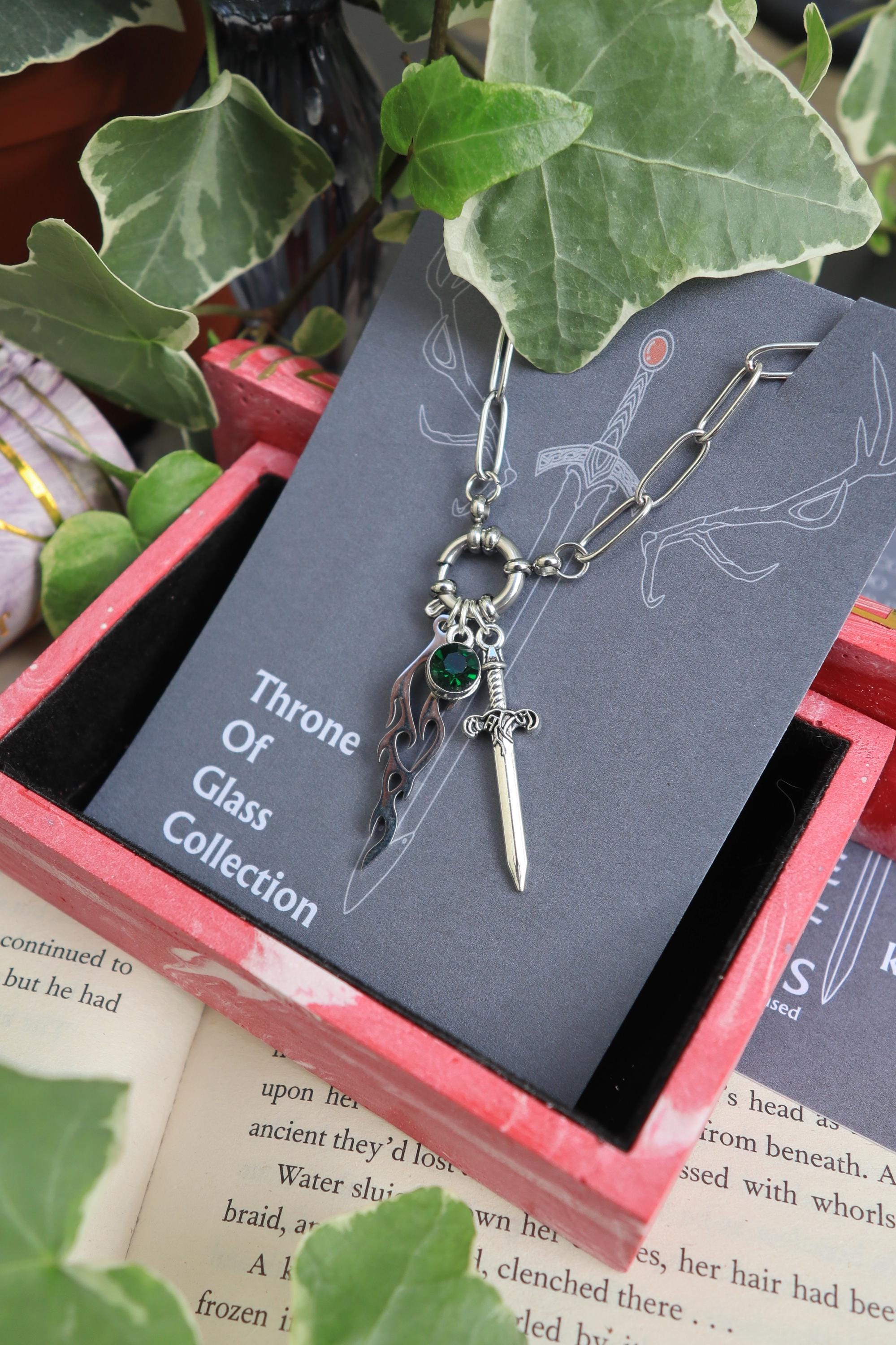 Officially Licenced Fireheart Charm Necklace stainless steel Throne of Glass Merch Bookish Gifts Silver Gold Necklace Fantasy Romance Reader
