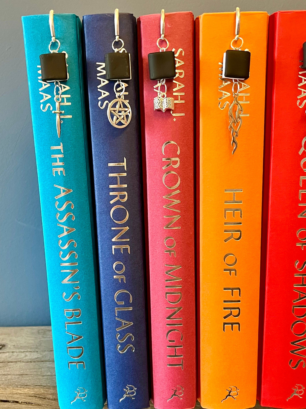 Officially Licenced Throne of Glass Book Marks, Handmade Book Charms Fantasy Bookmarks, Bookish Gifts, Romance Reader Merch Book Shelf Decor